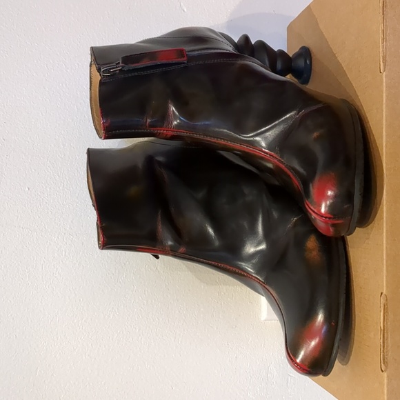 John Fluevog Shoes - Rare John Fluevog Nuumite Black & Red boots w/ Powerhouse heel W9.5